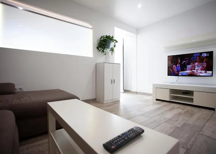 Adosado Con Terraza Y Azotea